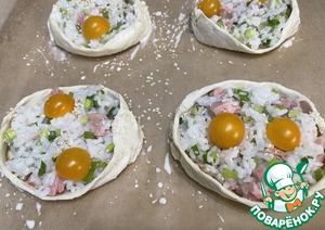 Слойки с тунцом рисом и помидорами черри – кулинарный рецепт