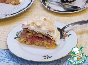 Блинный пирог с яблоками и меренгой – кулинарный рецепт