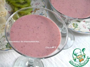 Кокосовый коктейль с бананом и вишней – кулинарный рецепт